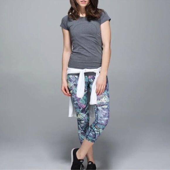 lululemon athletica Pants - Lululemon Run: Top Speed iridescent Crop Legging size 4